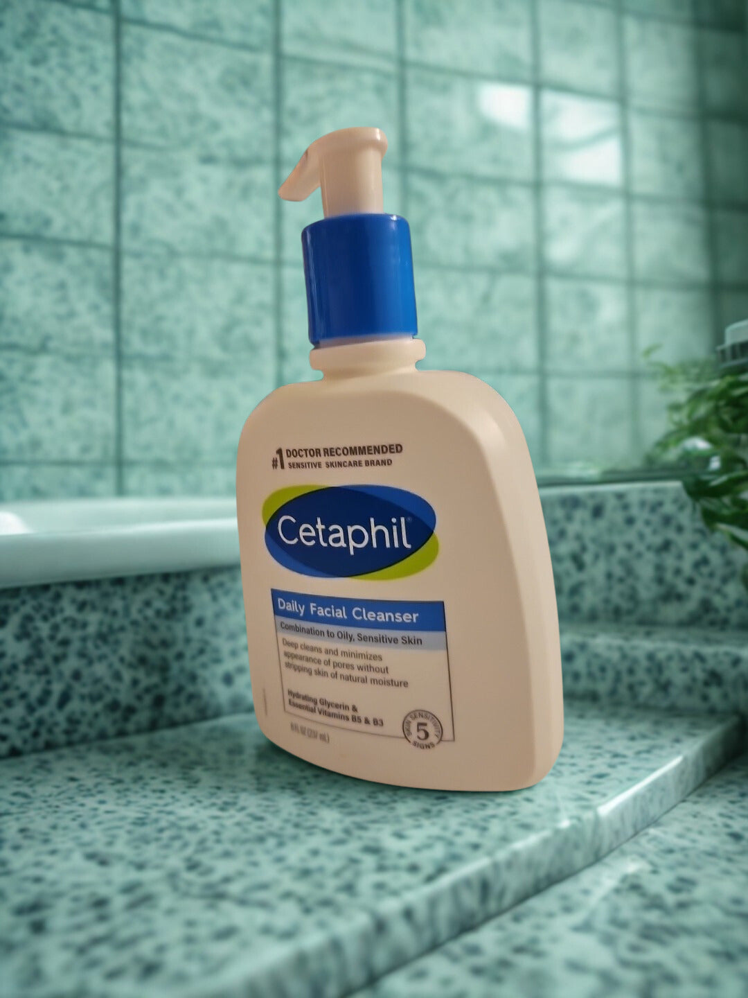 Cetaphil Daily Facial Cleanser Combination to Oily Skin - 8 fl. oz.
