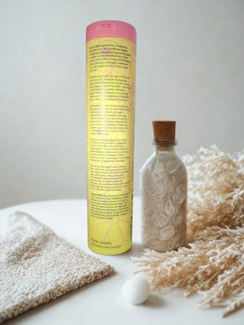 Amika Velveteen Dream Smoothing Conditioner - size 9.2 oz