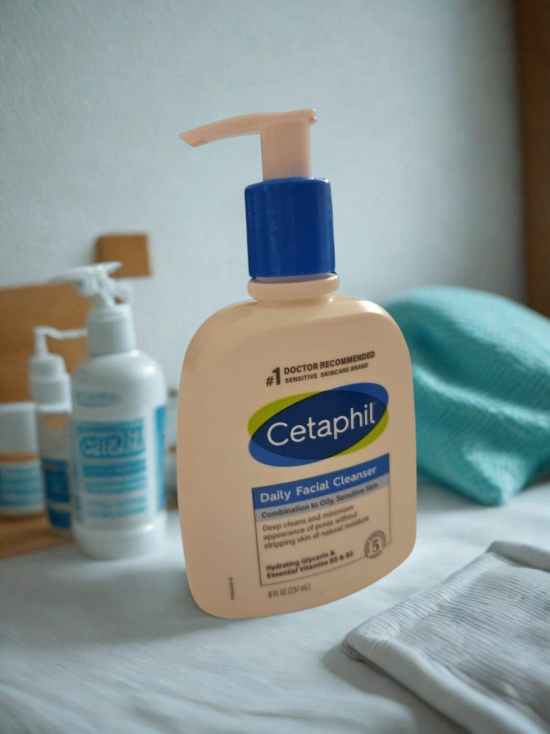 Cetaphil Daily Facial Cleanser Combination to Oily Skin - 8 fl. oz.