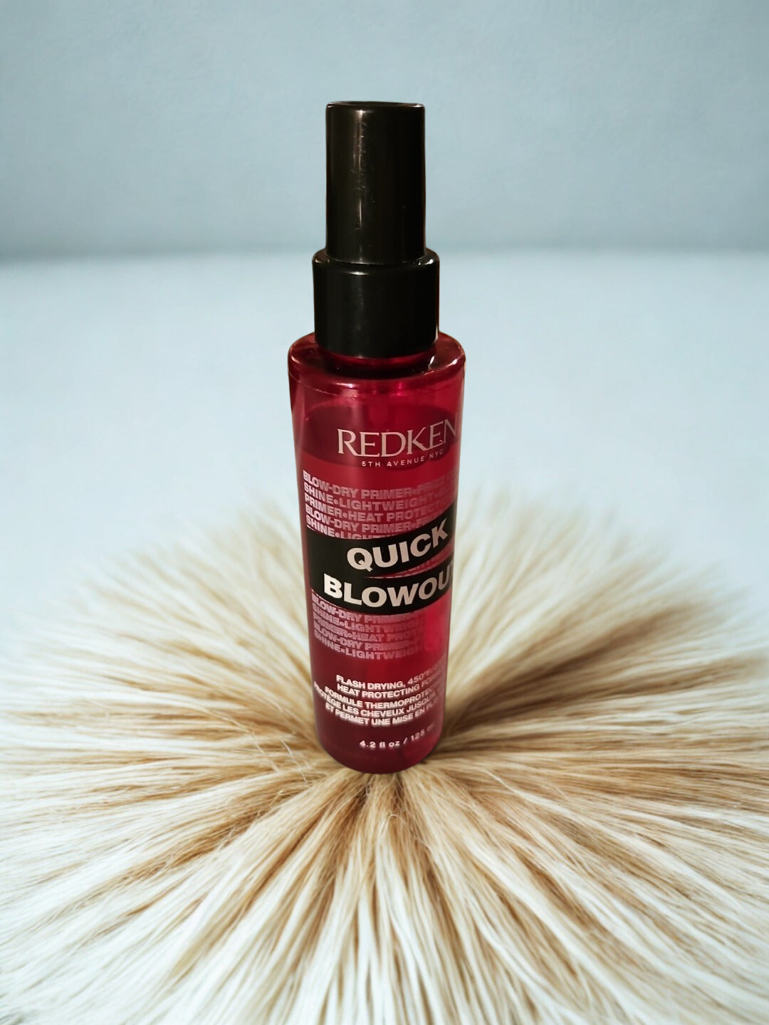 Redken Quick Blow Out Flash Drying, 450°F/230°C Heat Protecting Spray 4.2 fl. oz.