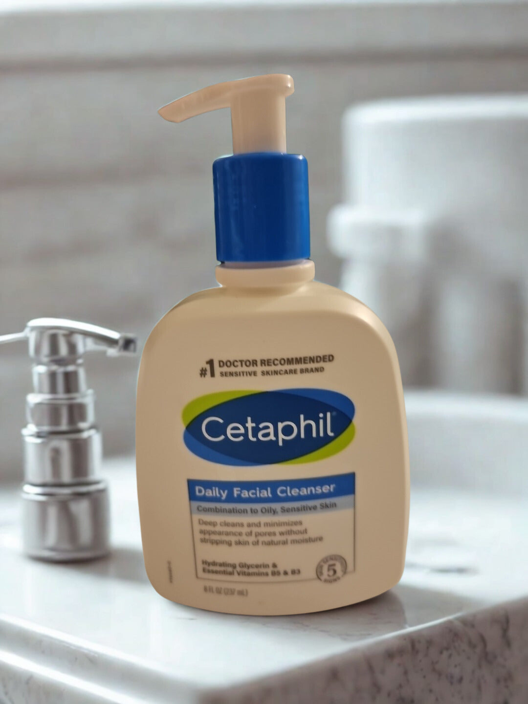 Cetaphil Daily Facial Cleanser Combination to Oily Skin - 8 fl. oz.