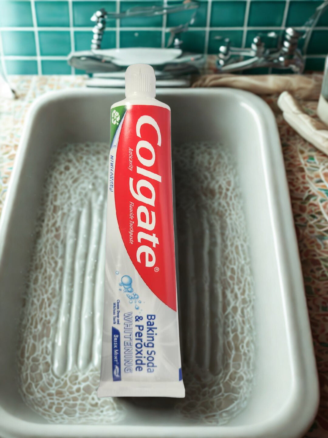 Colgate Baking Soda & Peroxide Whitening  Brisk Mint Toothpaste - 6.0 oz.