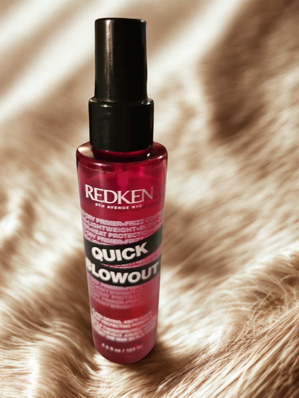 Redken Quick Blow Out Flash Drying, 450°F/230°C Heat Protecting Spray 4.2 fl. oz.