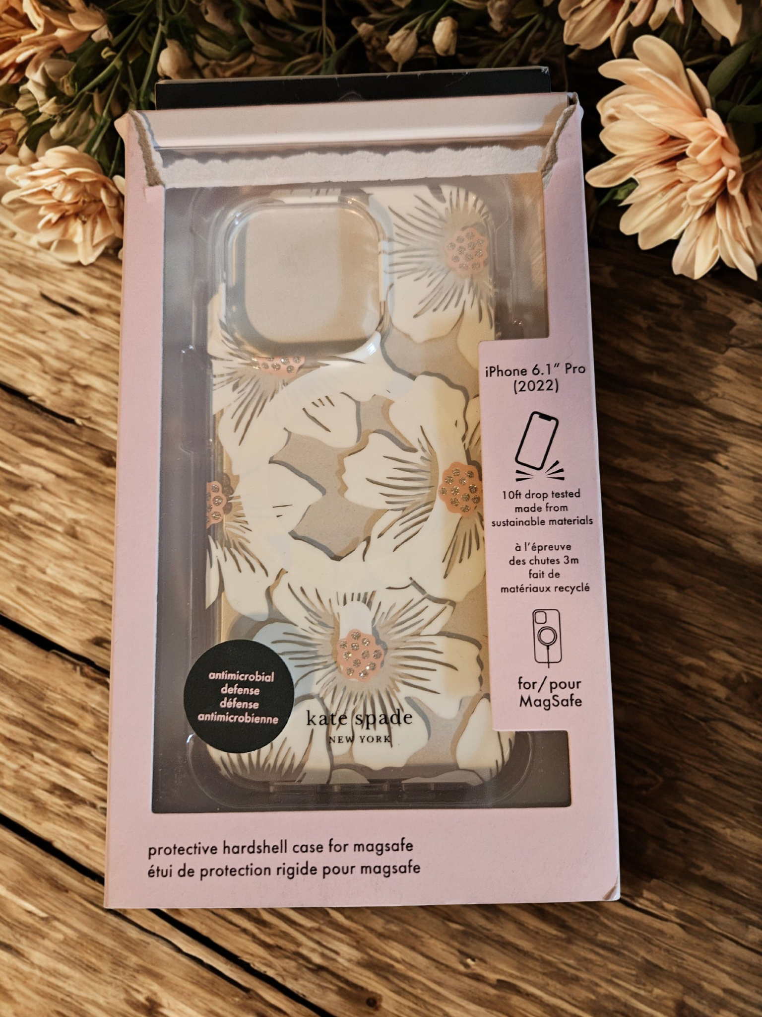 Kate Spade Hollyhawk Floral iPhone 15 Pro Max case with MagSafe - Box Open