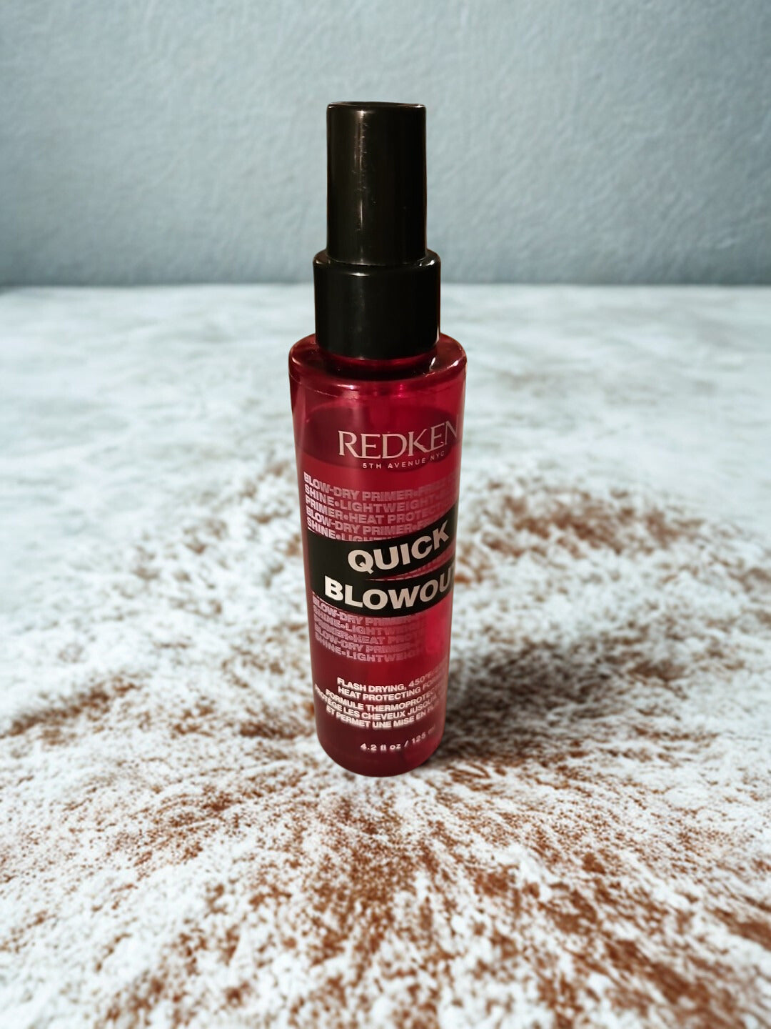 Redken Quick Blow Out Flash Drying, 450°F/230°C Heat Protecting Spray 4.2 fl. oz.